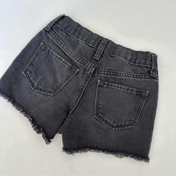 Old Navy Denim Shorts - Picture 4 of 4
